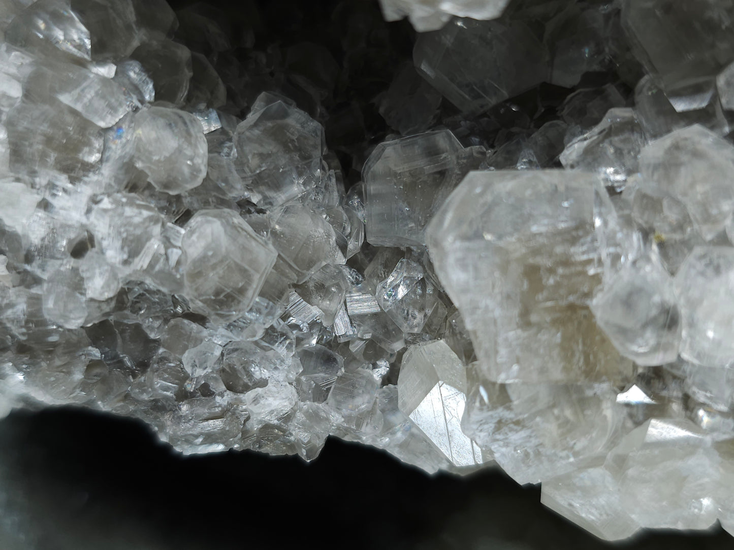 #33107 Super clear Nailhead Spar Calcite geode with Chalcopyrite ore and multiple small fossils in the matrix