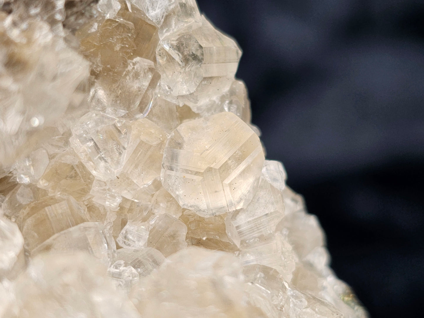 #33078 Super clear Nailhead Spar Calcite geode, Chalcopyrite ore and multiple small fossils in the matrix