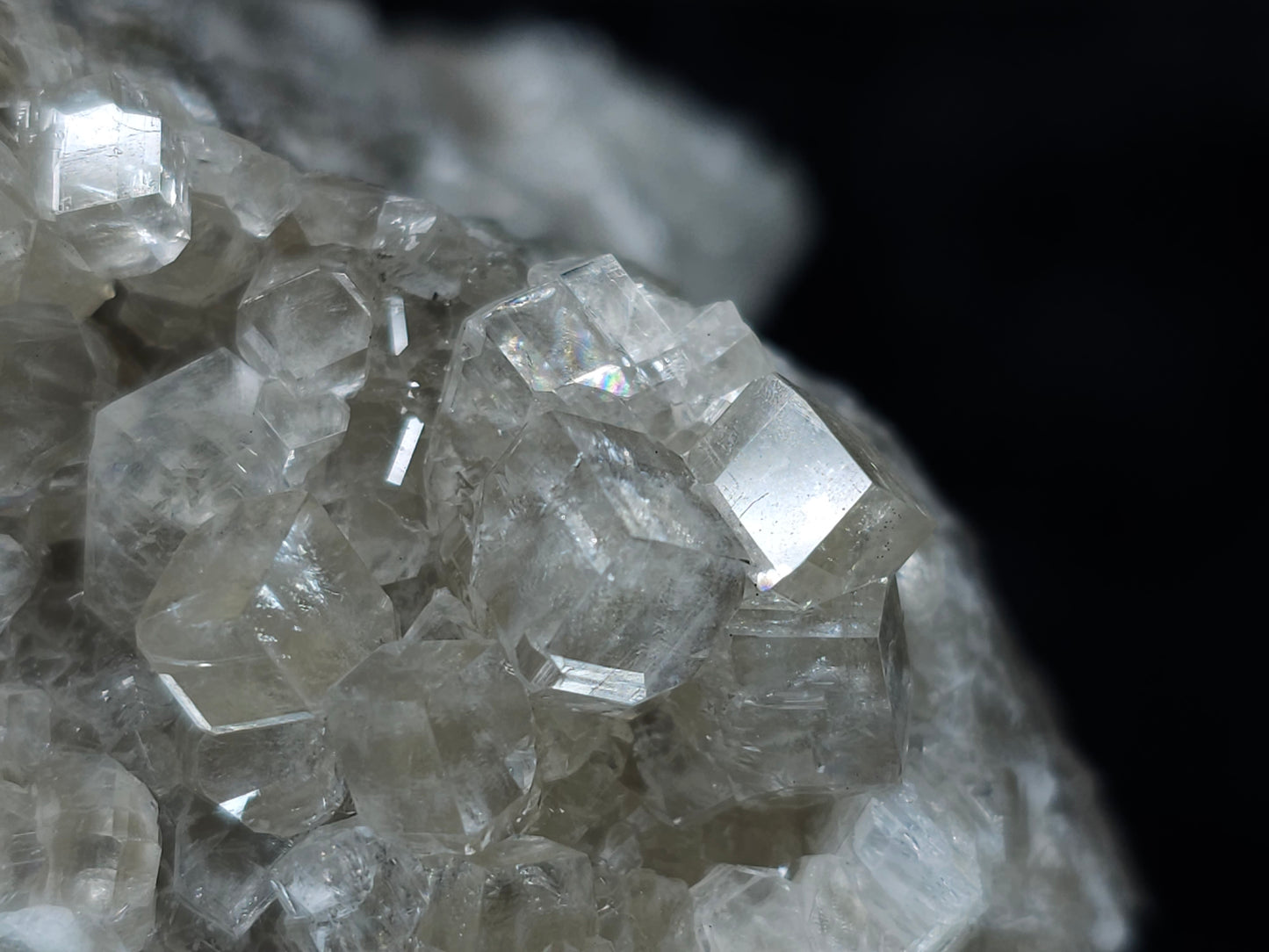 #33079 Super clear Nailhead Spar Calcite cluster, Chalcopyrite ore and multiple small fossils in the matrix.