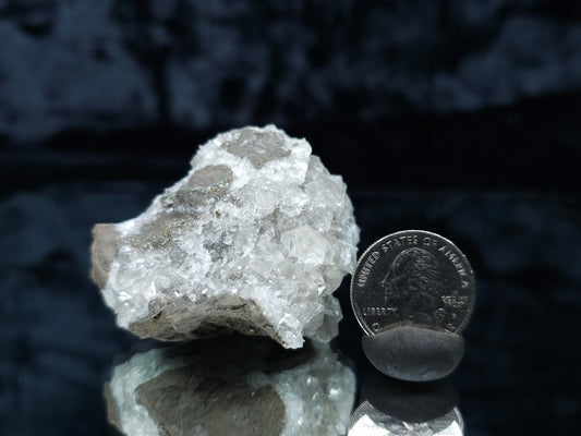 #33112 Super clear Nailhead Spar Calcite cluster with Chalcopyrite ore and multiple small fossils in the matrix