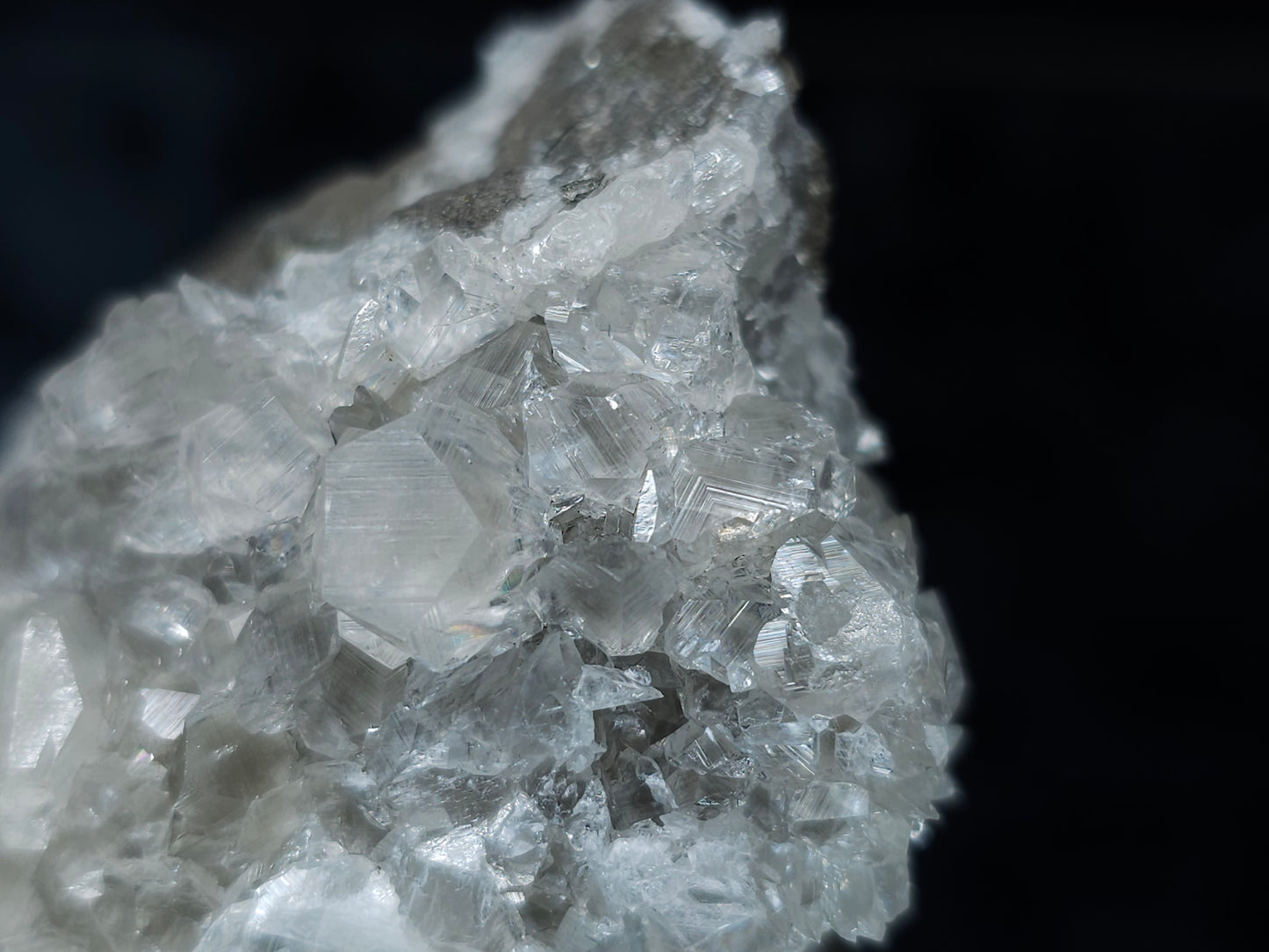 #33112 Super clear Nailhead Spar Calcite cluster with Chalcopyrite ore and multiple small fossils in the matrix