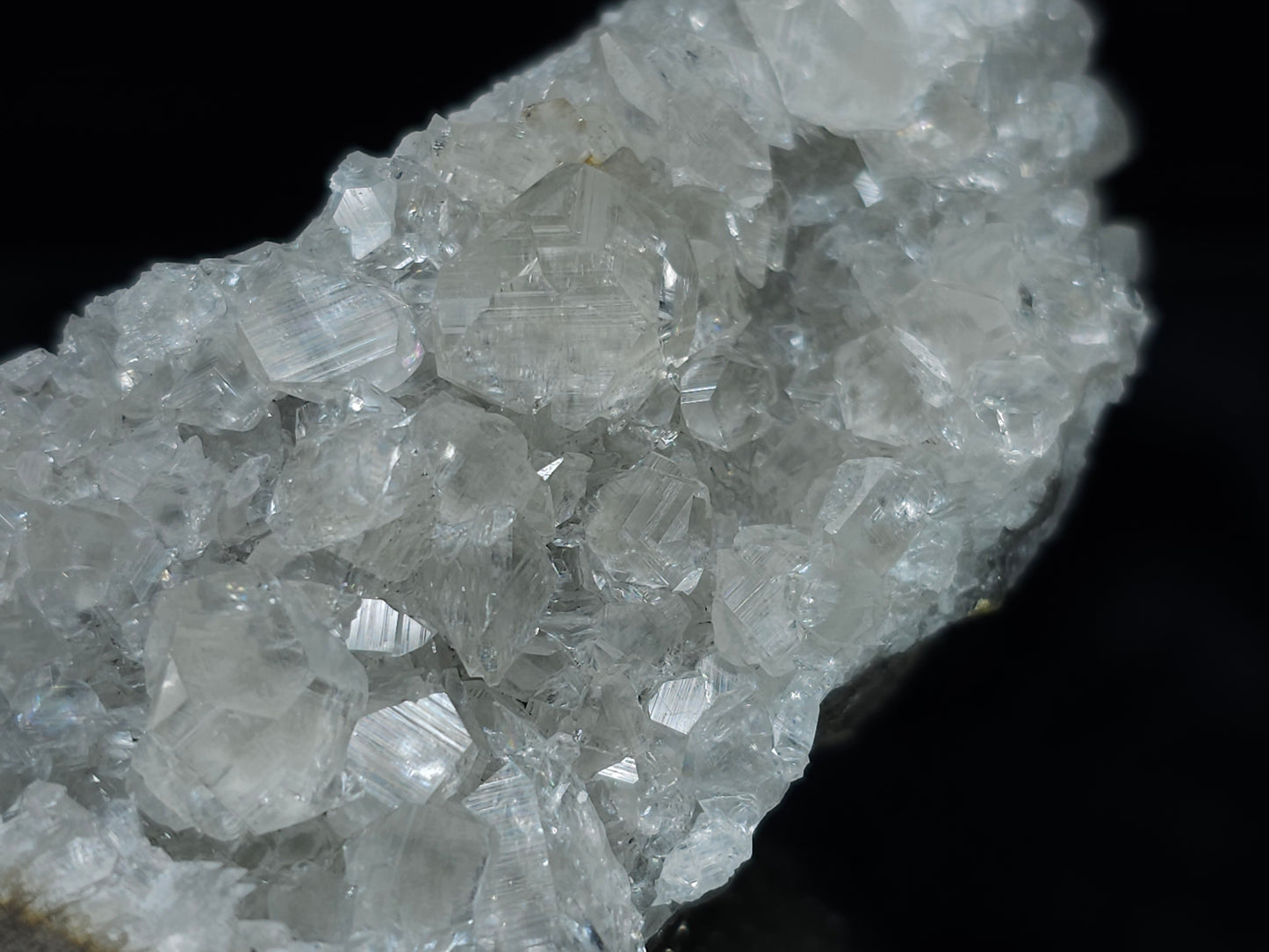 #33116 Super clear Nailhead Spar Calcite cluster with Chalcopyrite ore and multiple small fossils in the matrix