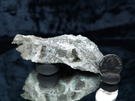 #33111 Super clear Nailhead Spar Calcite geode with Chalcopyrite ore and multiple small fossils in the matrix