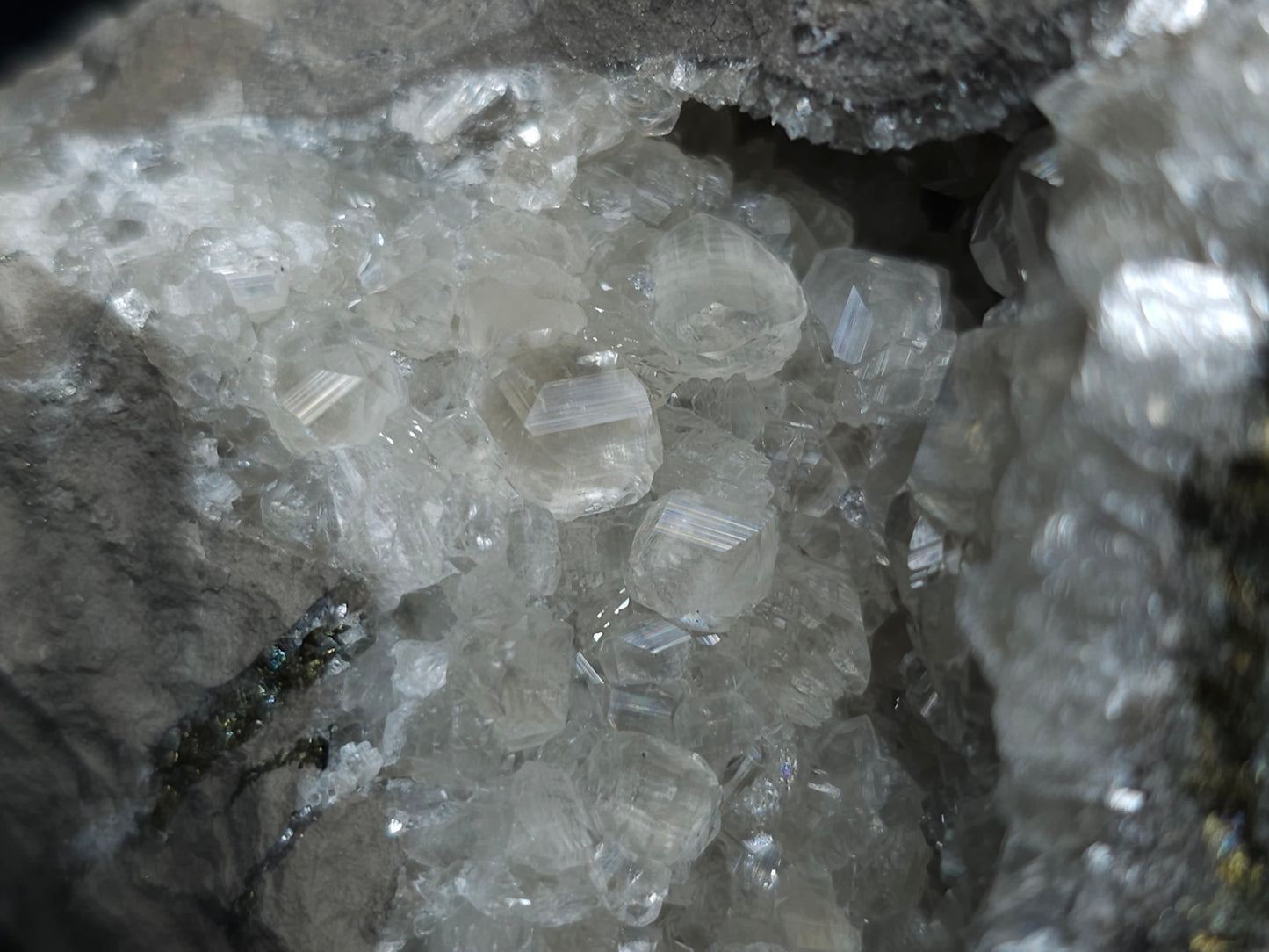 #33118 Super clear Nailhead Spar Calcite geode with Chalcopyrite ore and multiple small fossils in the matrix