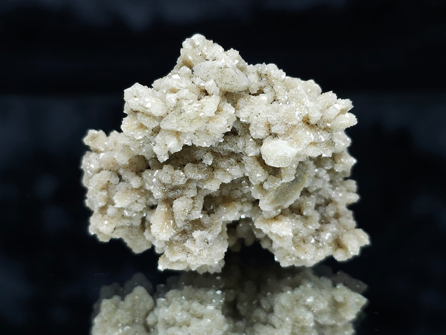 #88000 Cream-white Calcite pseudomorph after needle Calcite