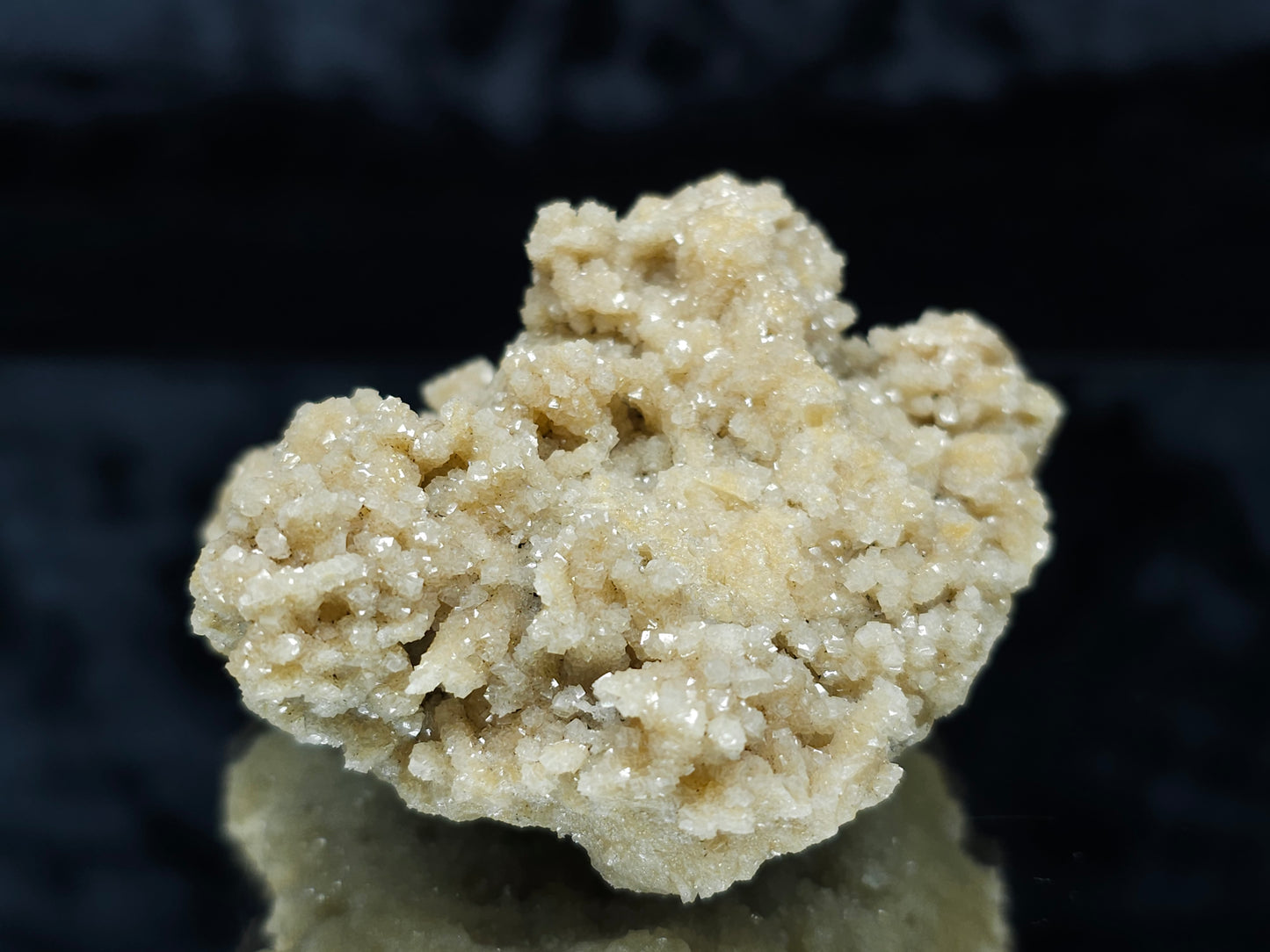 #88003 Cream-white Calcite pseudomorph after needle Calcite