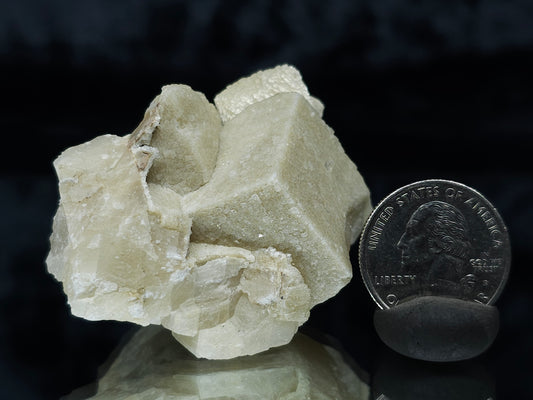 #88030 Cream-white Calcite pseudomorph after twin Combined form Calcite