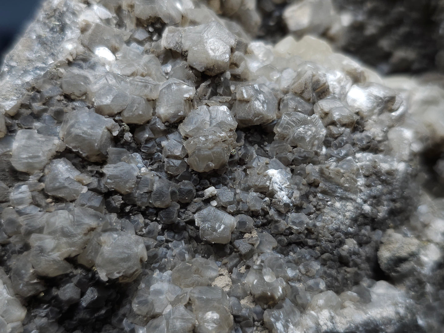 #33123 Super clear Nailhead Spar Calcite cluster with Chalcopyrite ore and multiple small fossils in the matrix
