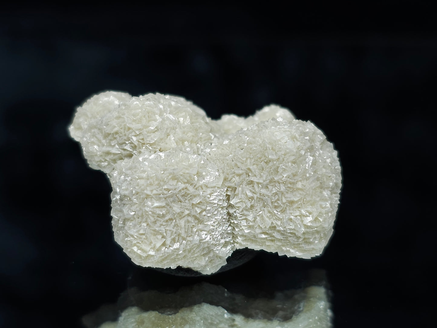 #88052 Cream-white Calcite pseudomorph after triple Combined form Calcite