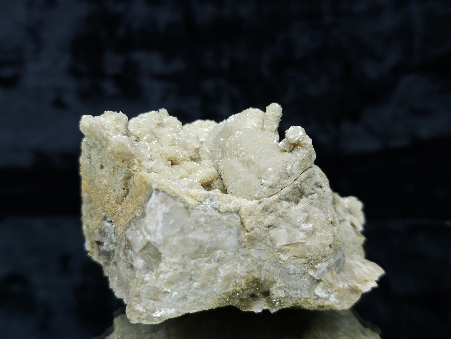 #88061 Spirit Gwindel Quartz cream-white Calcite pseudomorph after special Calcite formation