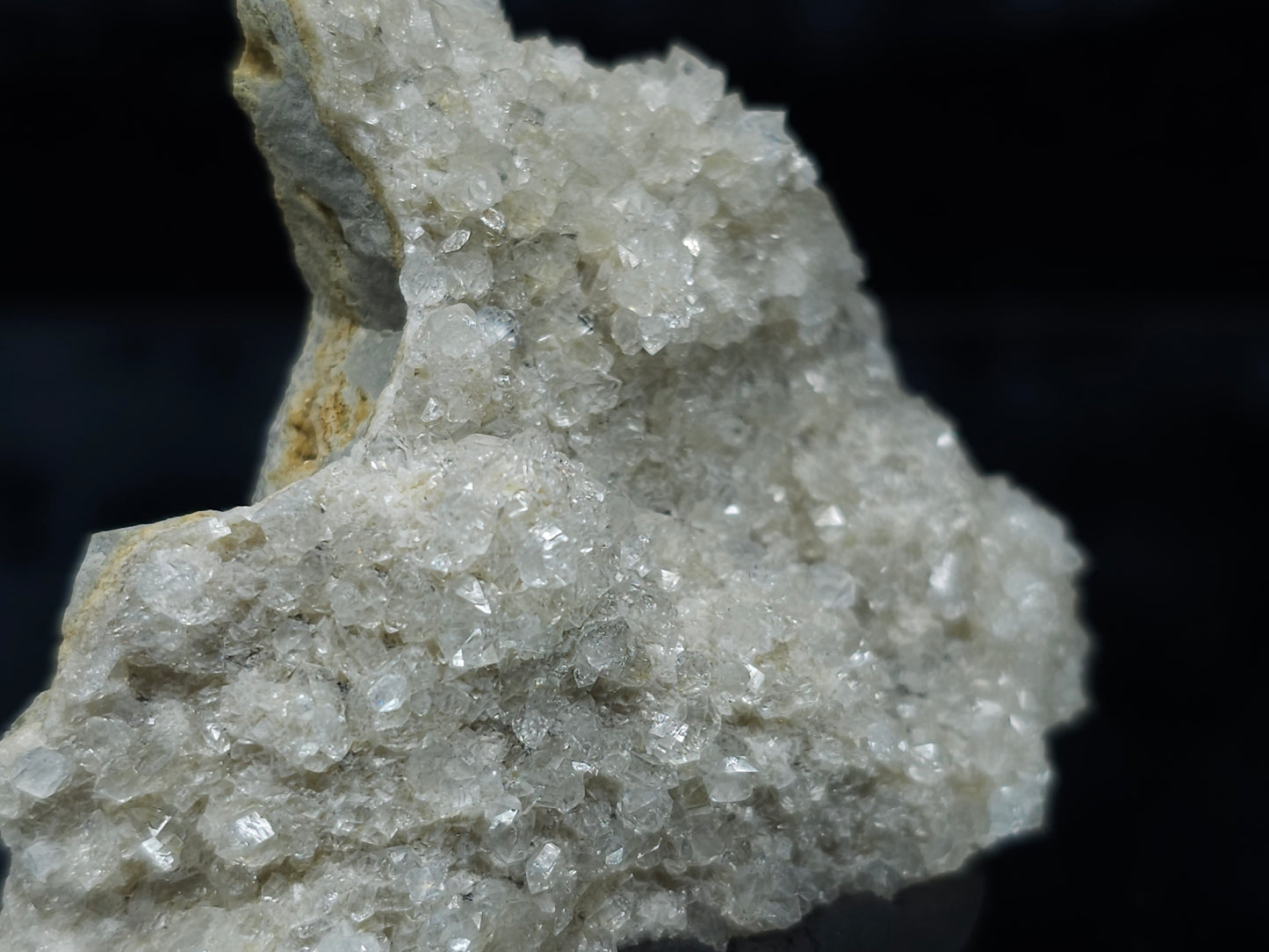 #88075 Spirit Gwindel Quartz on Calcite pseudomorph after Calcite on matrix