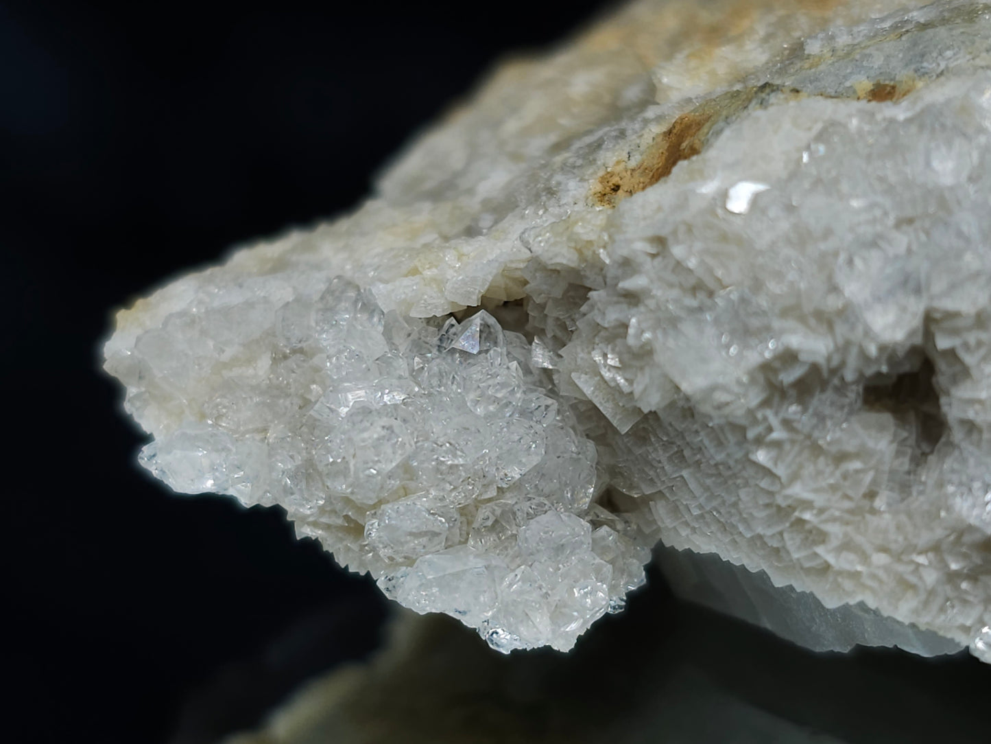 #88077 Spirit Gwindel Quartz on Calcite pseudomorph after Calcite on Calcite matrix