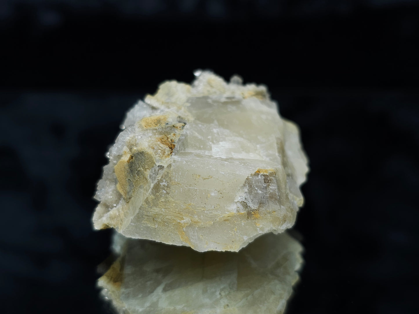 #88102 Spirit Gwindel Quartz on Calcite pseudomorph after Calcite matrix