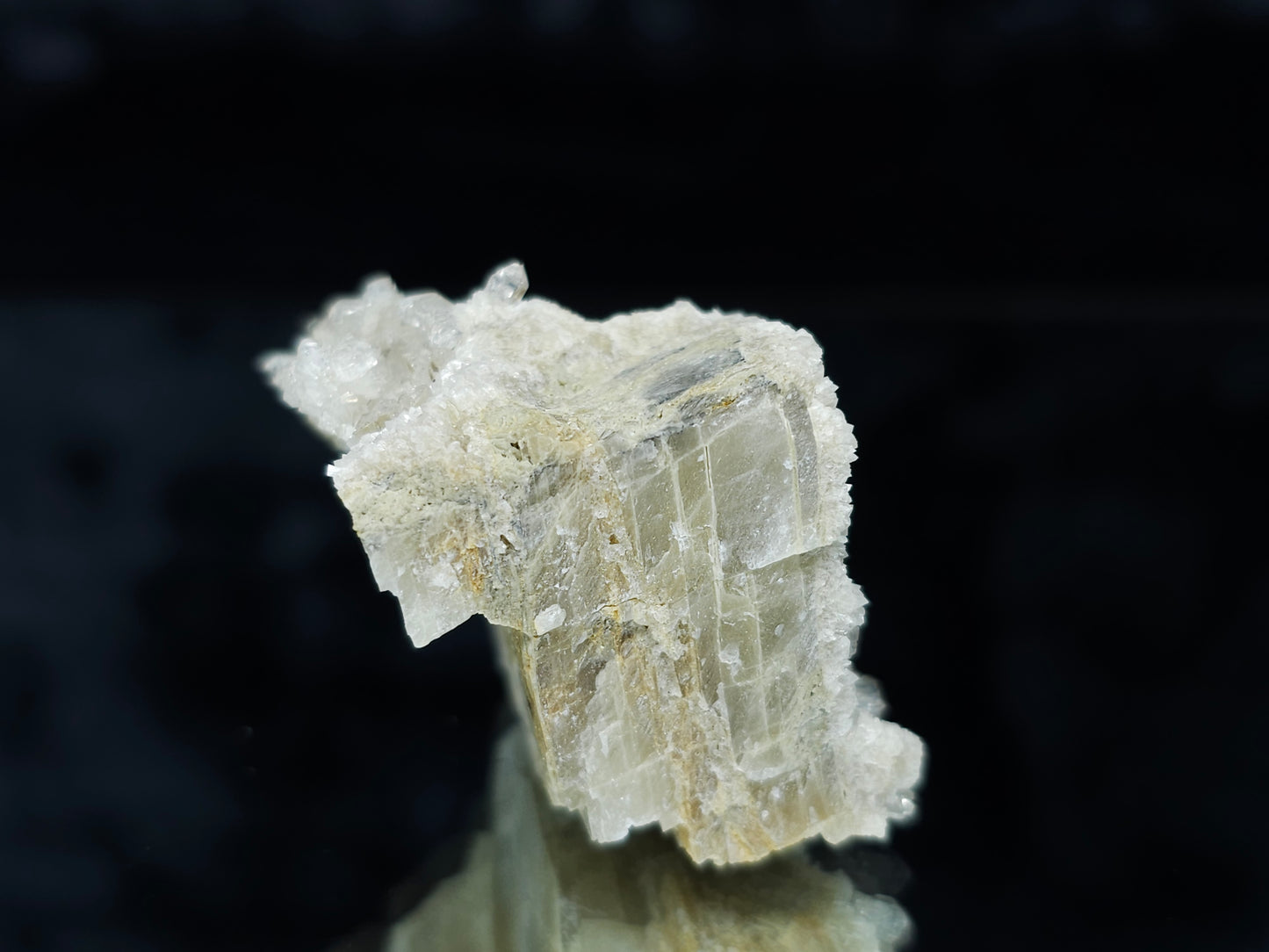 #88104 Spirit Gwindel Quartz on Calcite pseudomorph after Calcite matrix