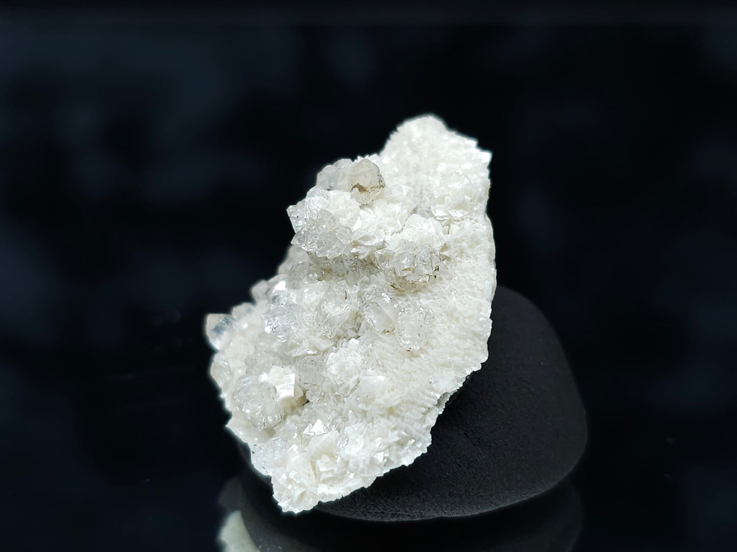 #88121 Spirit Gwindel Quartz cream-white Calcite pseudomorph after Combined form Calcite, also on uncommon Calcite formation