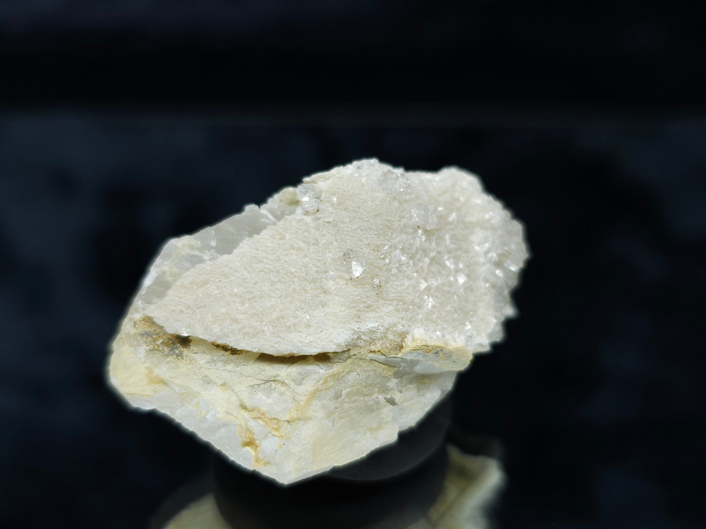 #88123 Spirit Gwindel Quartz formation on cream-white Calcite pseudomorph after Combined form Calcite