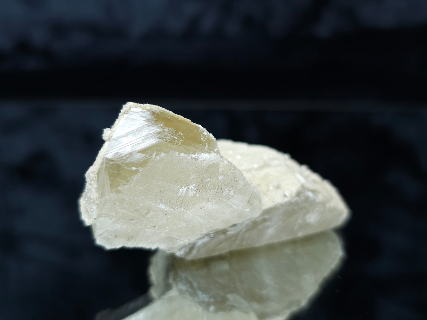 #88125 Spirit Gwindel Quartz formation on cream-white Calcite pseudomorph after Combined form Calcite