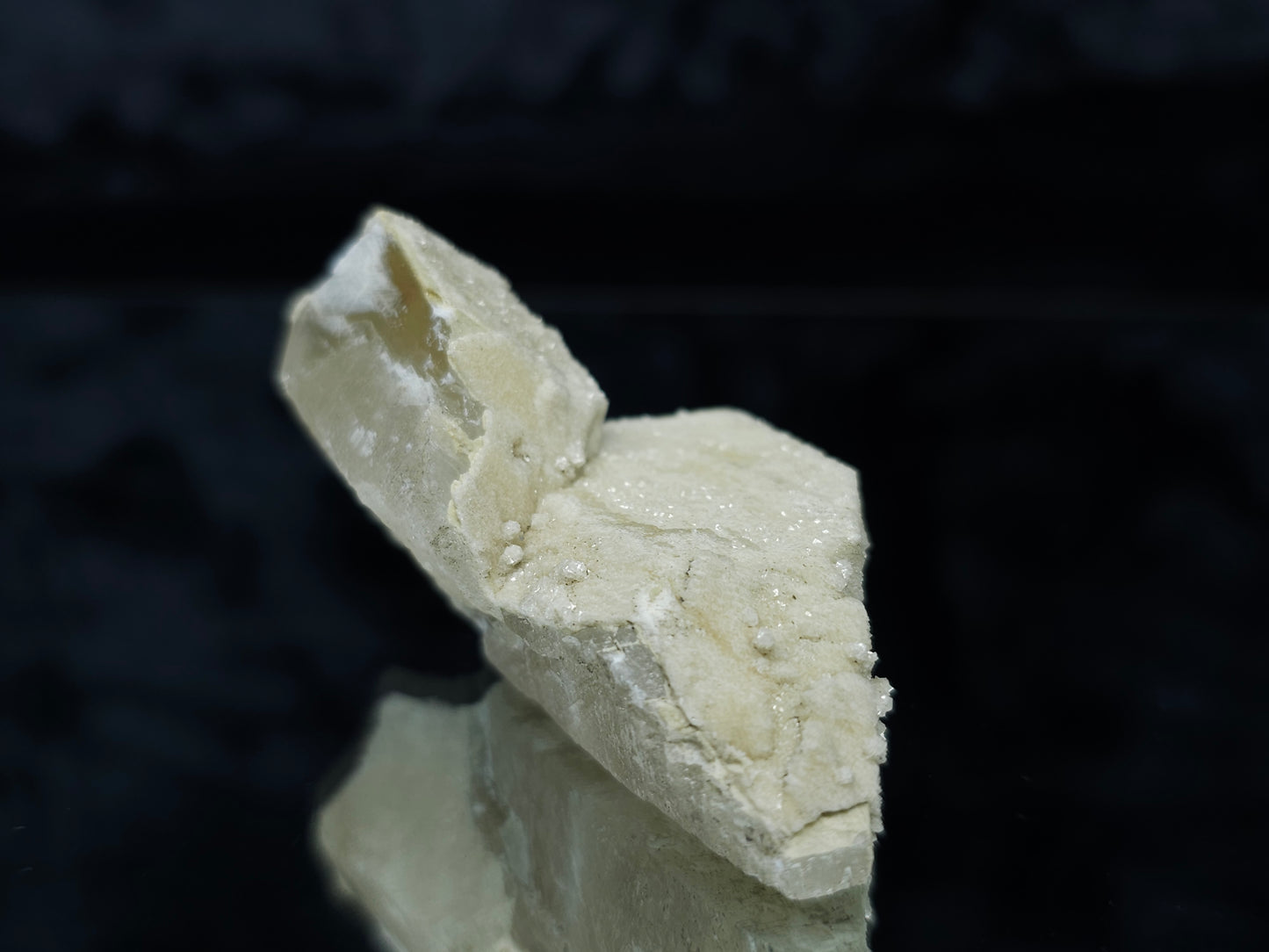 #88125 Spirit Gwindel Quartz formation on cream-white Calcite pseudomorph after Combined form Calcite