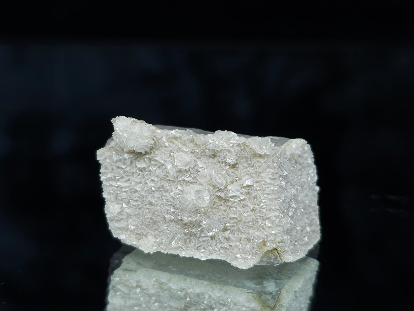 #88132 Cream-white Calcite pseudomorph after Calcite