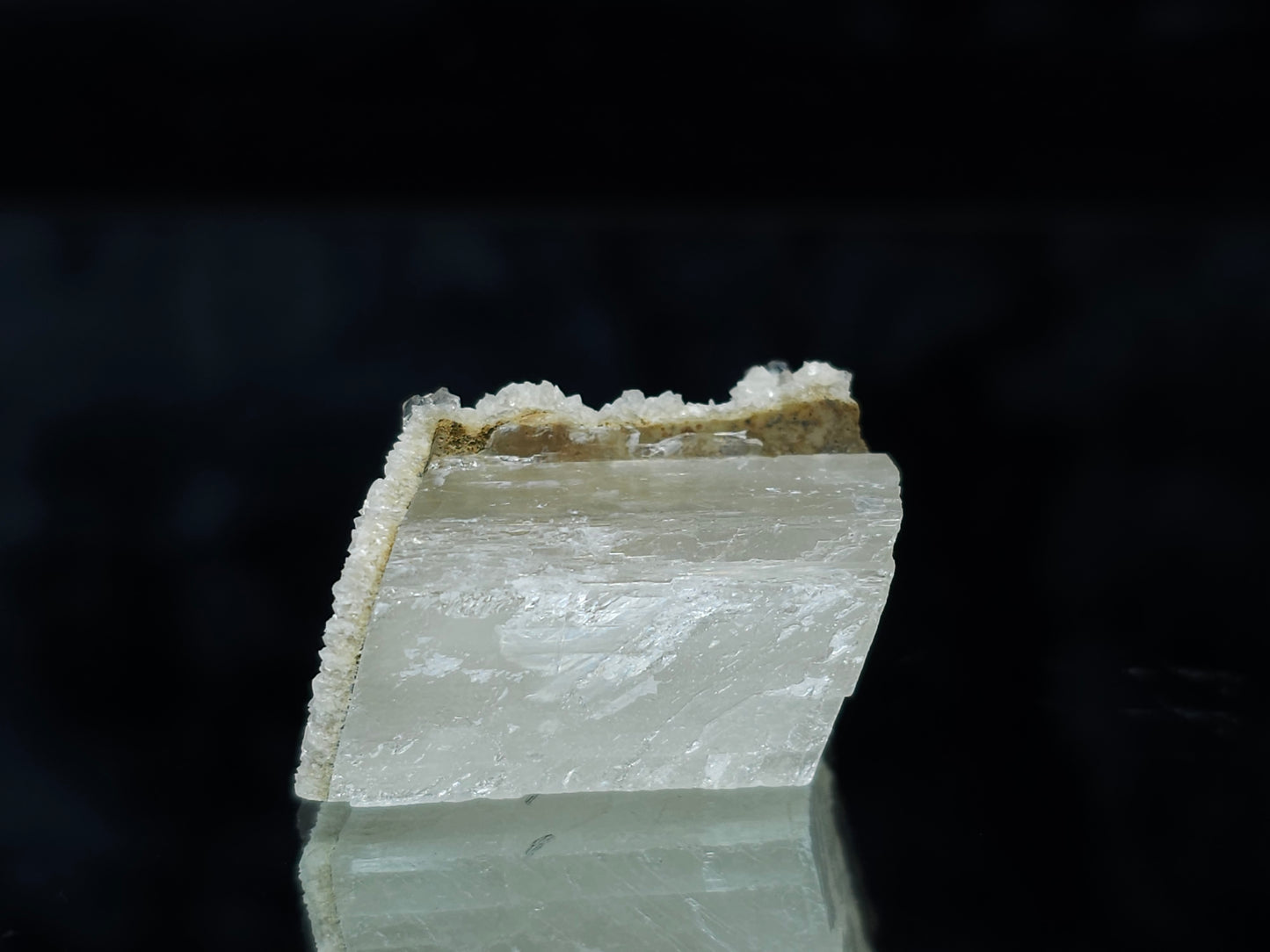 #88132 Cream-white Calcite pseudomorph after Calcite