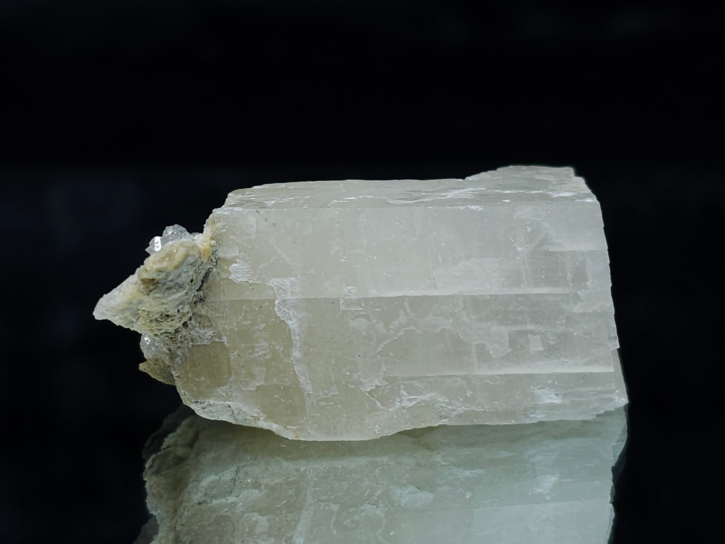 #88135 Spirit Gwindel Quartz on cream-white Calcite pseudomorph after Calcite