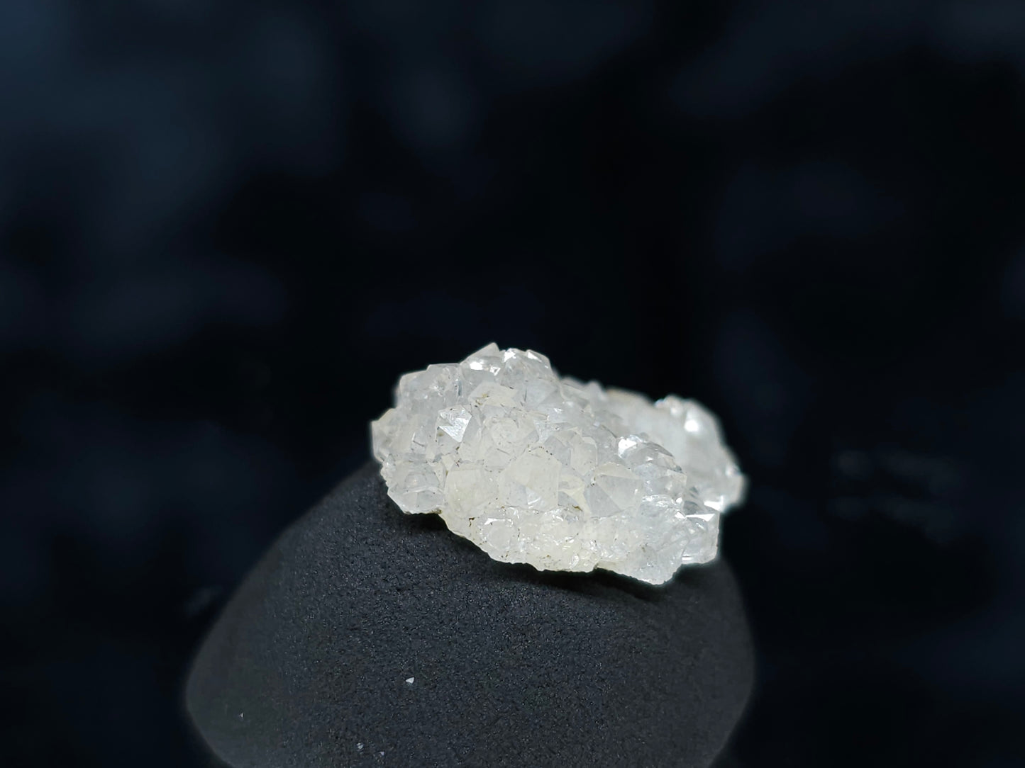 #88137 Spirit Gwindel Quartz on cream-white Calcite pseudomorph after Calcite