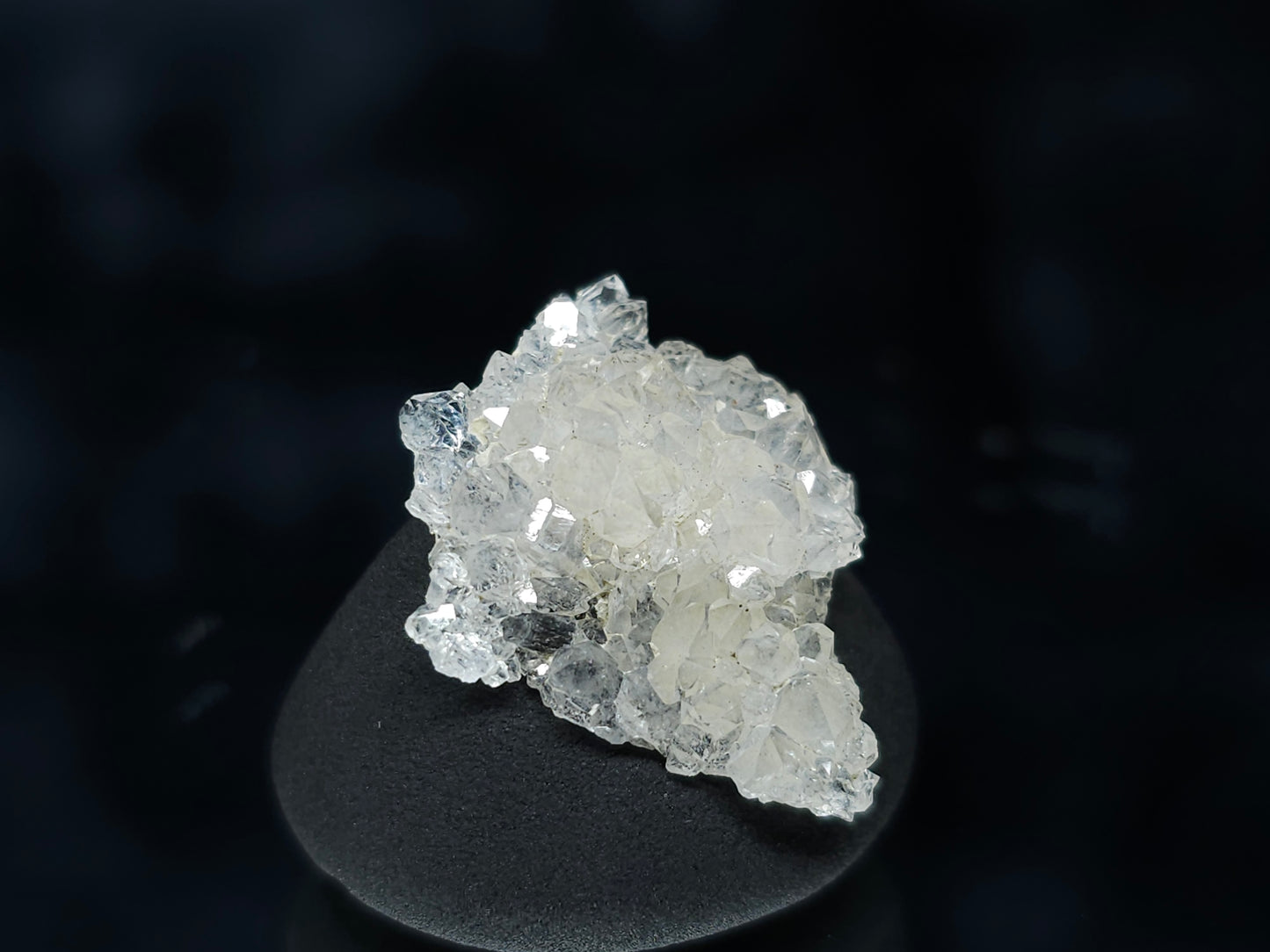 #88138 Spirit Gwindel Quartz on cream-white Calcite pseudomorph after Calcite