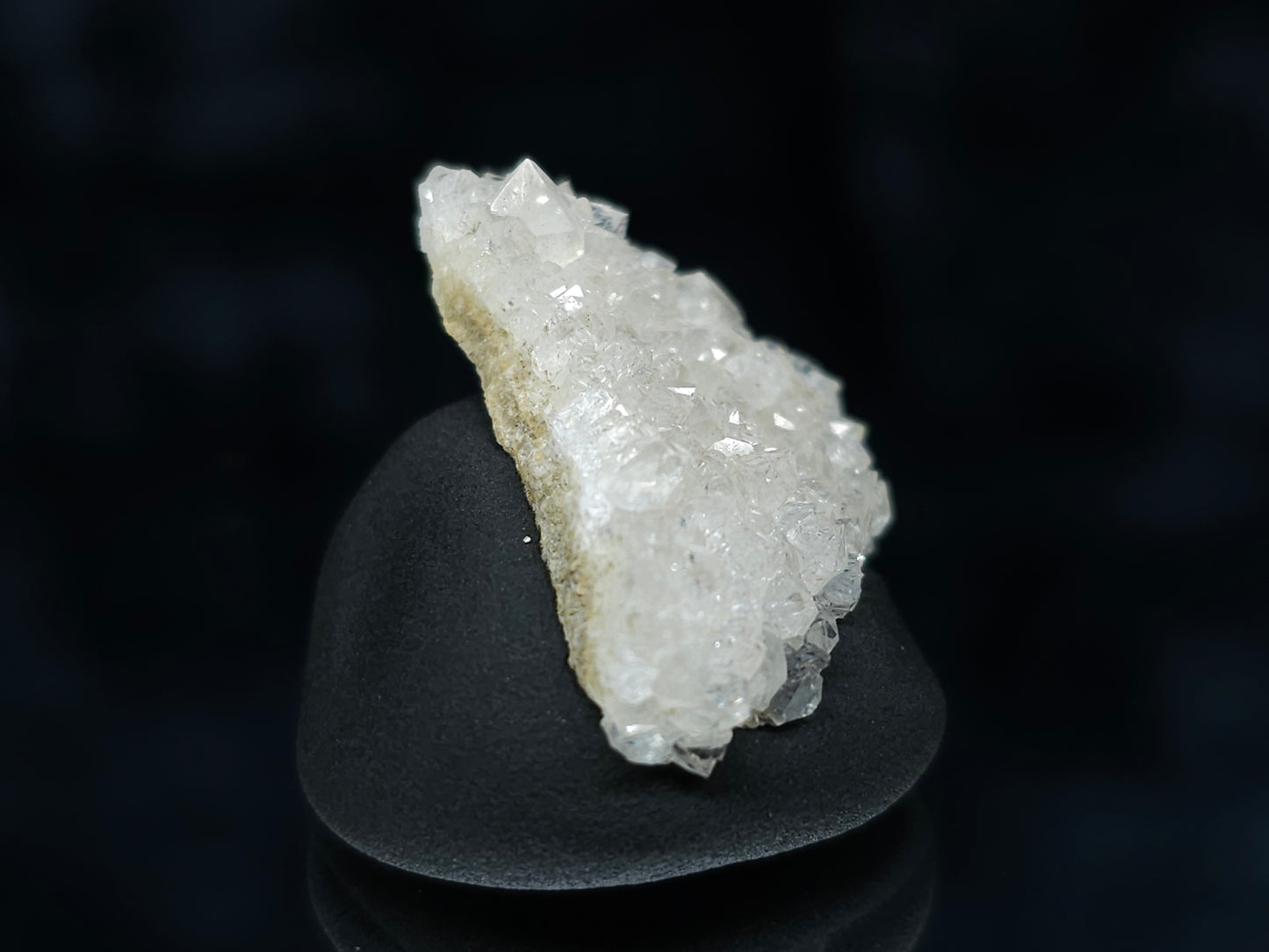 #88139 Spirit Gwindel Quartz on cream-white Calcite pseudomorph after Calcite