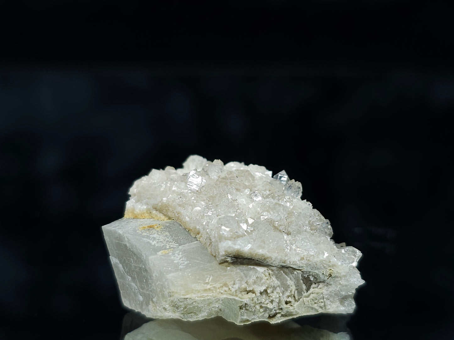 #88140 Spirit Gwindel Quartz on cream-white Calcite pseudomorph after Calcite