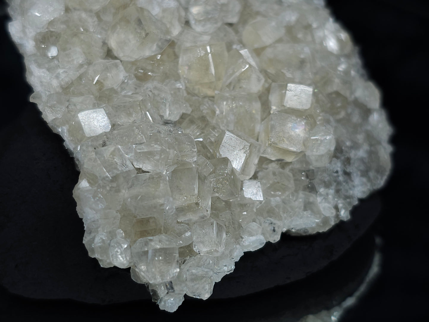 #33072 Super clear Nailhead Spar Calcite cluster, Chalcopyrite ore and multiple small fossils in the matrix