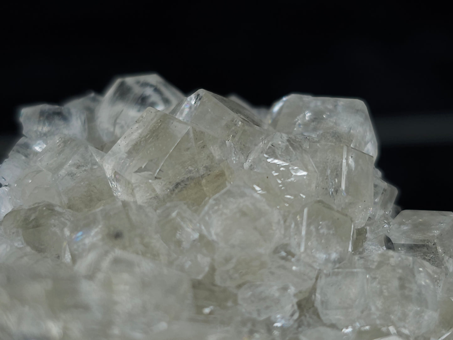#33072 Super clear Nailhead Spar Calcite cluster, Chalcopyrite ore and multiple small fossils in the matrix