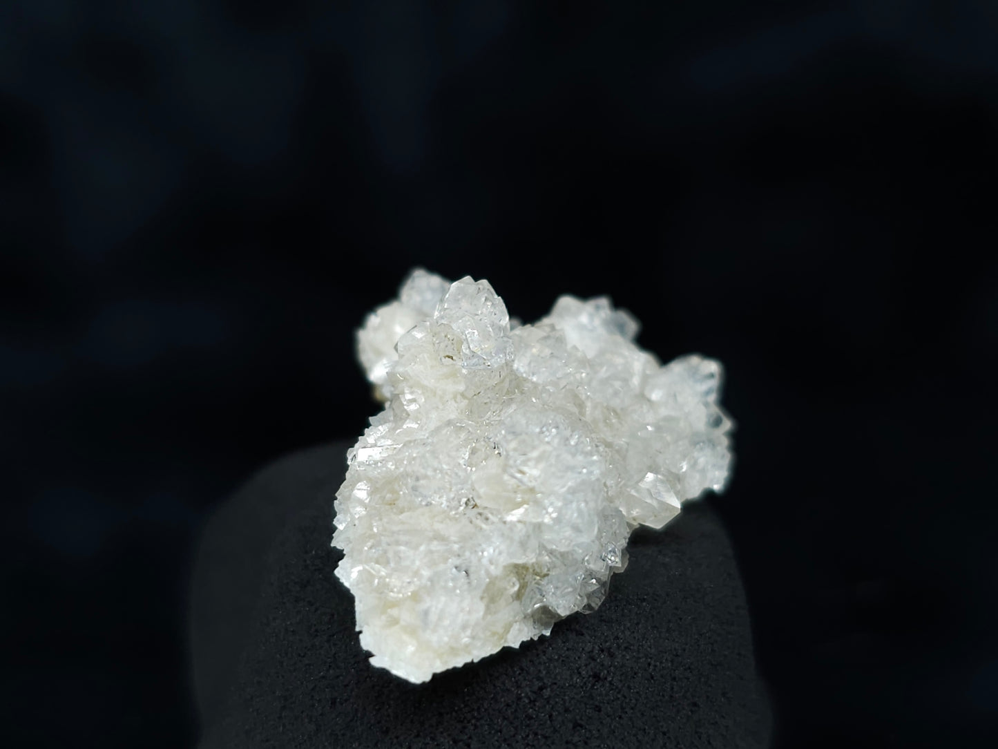 #88148 Spirit Gwindel Quartz on cream-white Calcite pseudomorph after Calcite