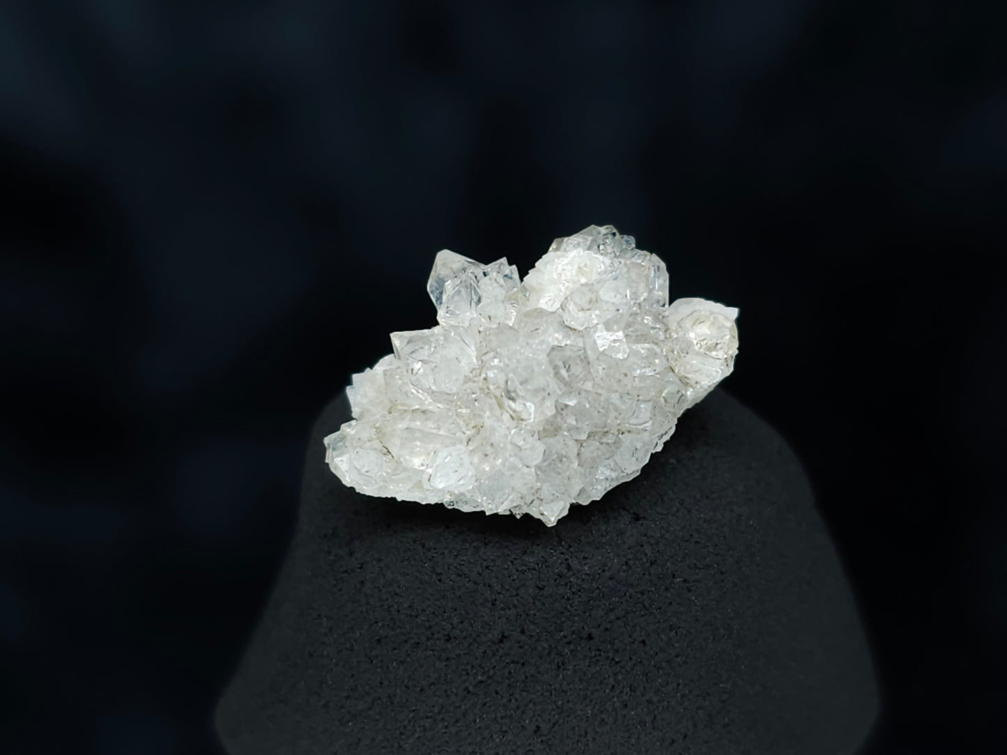 #88149 Spirit Gwindel Quartz on cream-white Calcite pseudomorph after Calcite