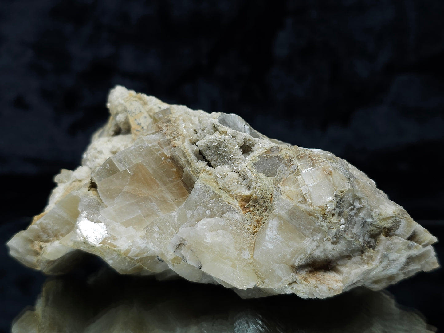 #88155 Small Herkimer Quartz on cream-white Calcite pseudomorph after Calcite on matrix