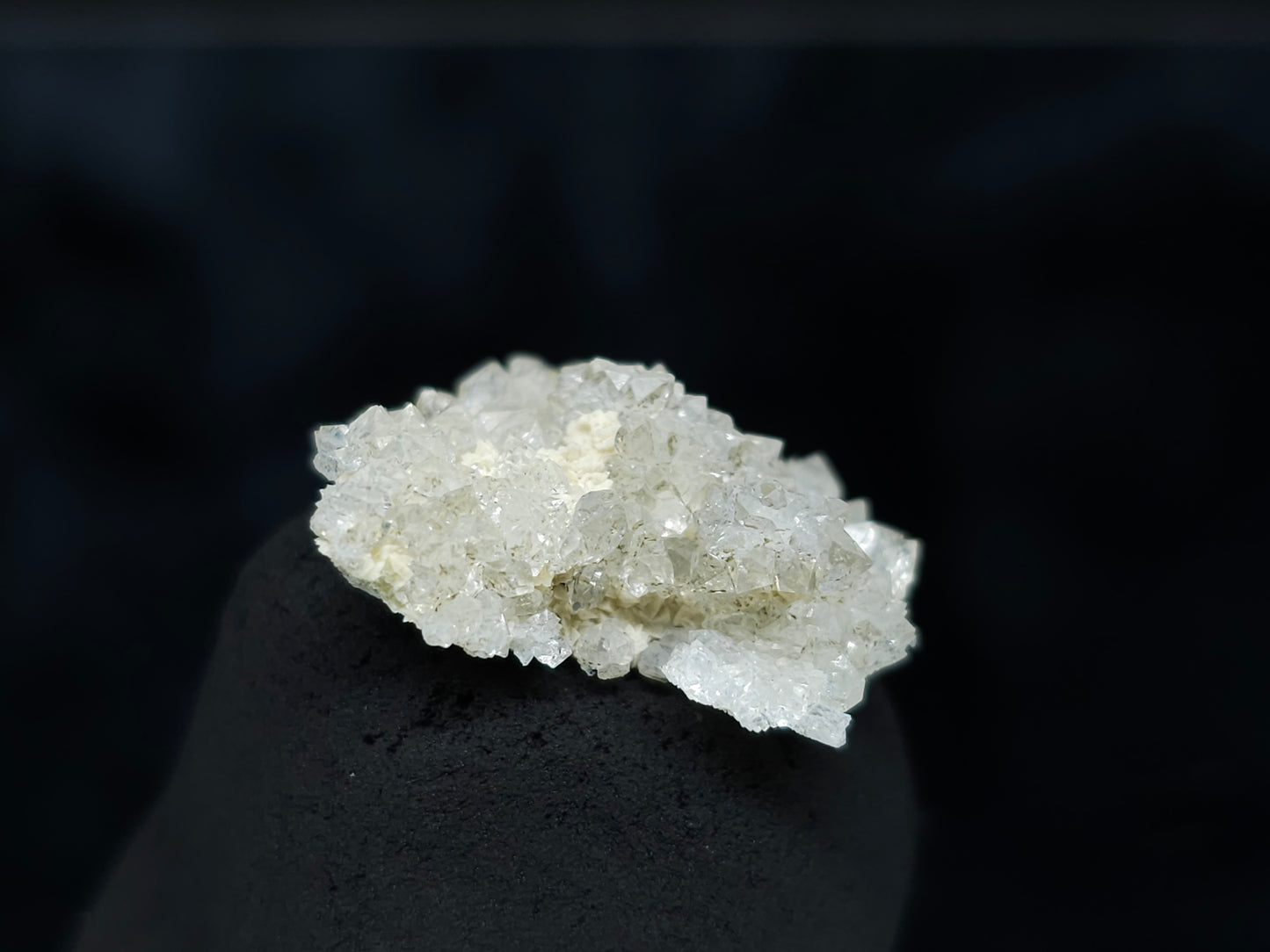 #88157 Spirit Gwindel Quartz on cream-white Calcite pseudomorph after Calcite