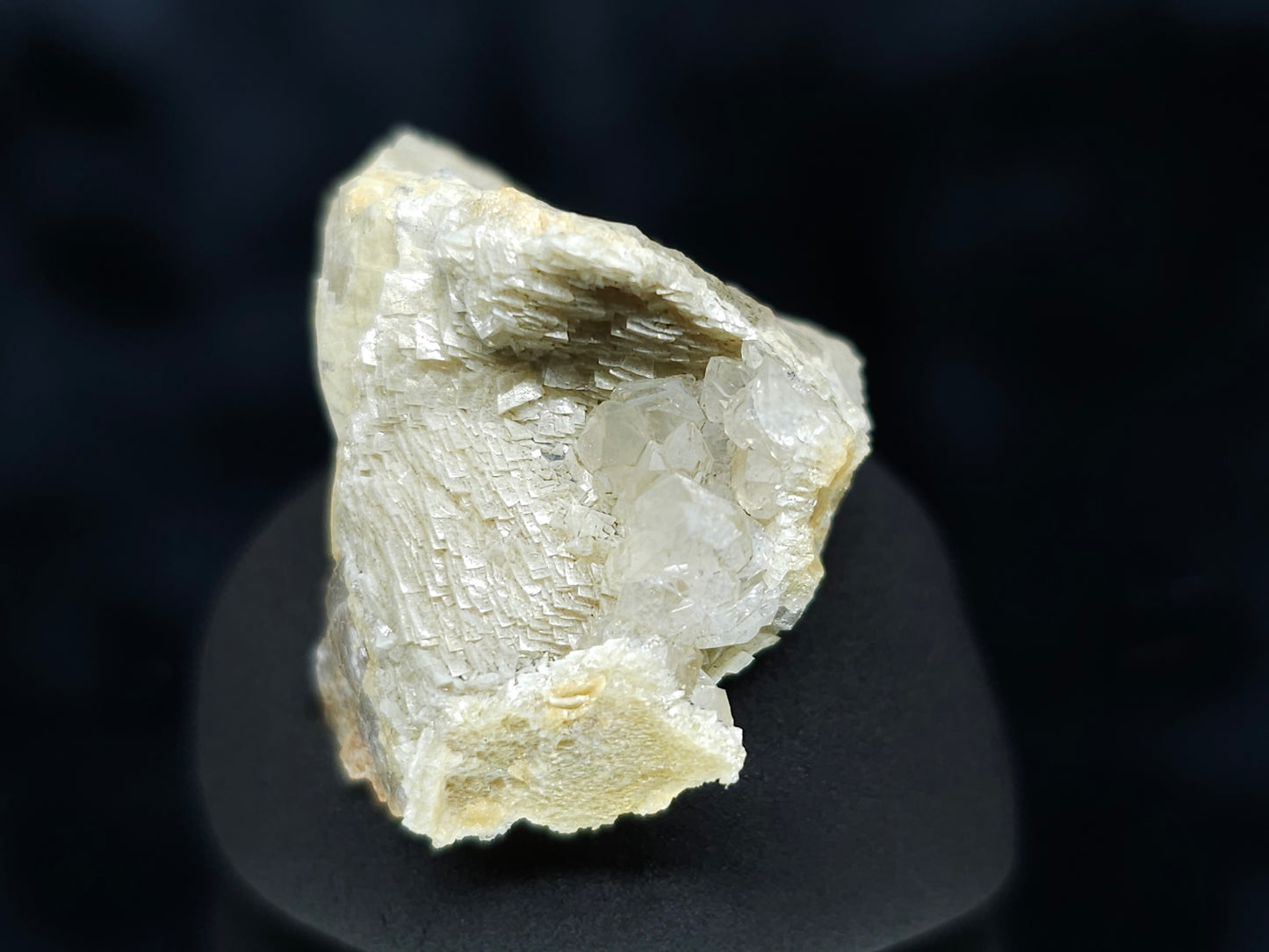 #88161 Spirit Gwindel Quartz on cream-white Calcite pseudomorph after Calcite