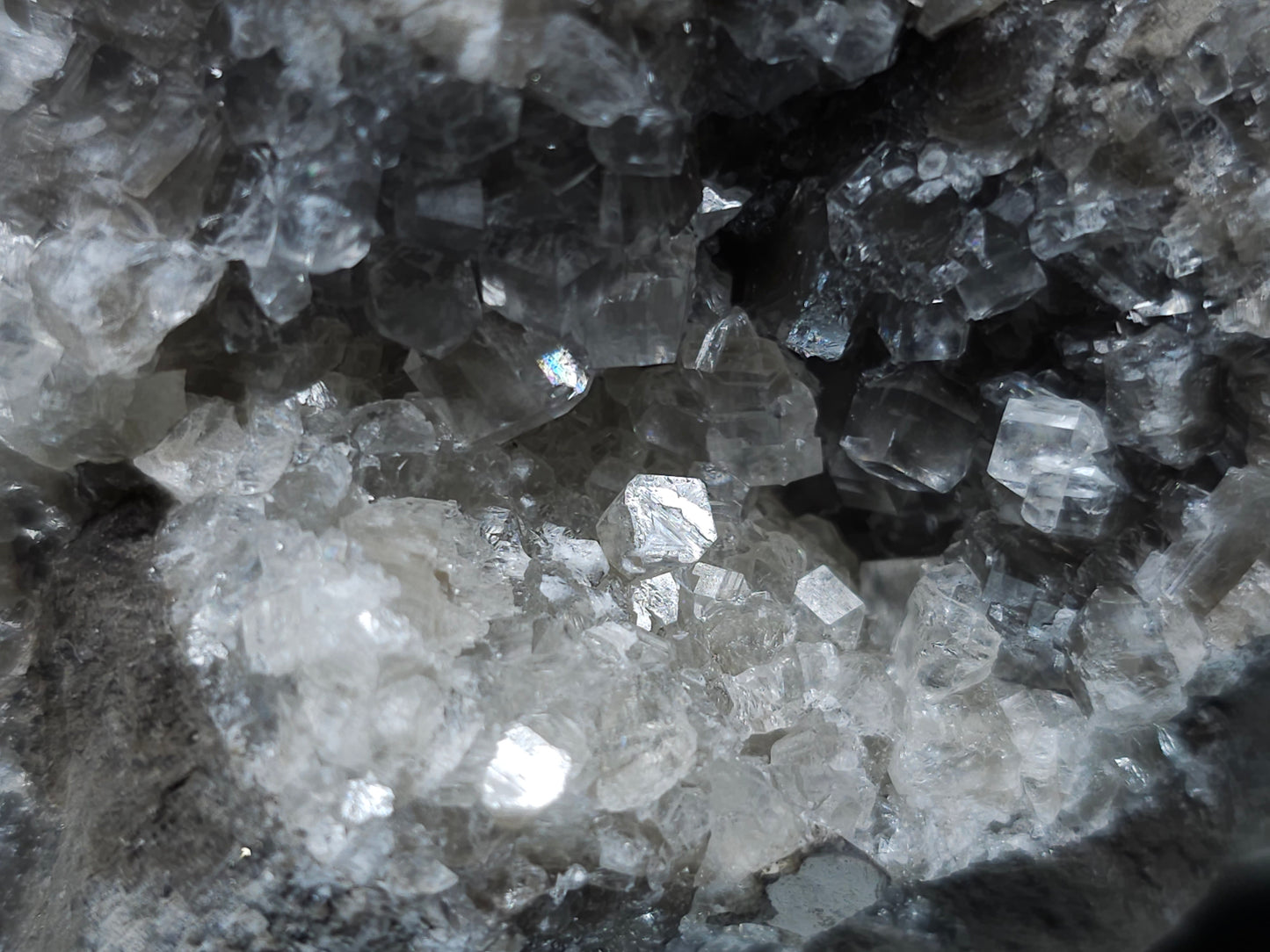 #33129 Super clear Nailhead Spar Calcite geode with Chalcopyrite ore and multiple small fossils in the matrix