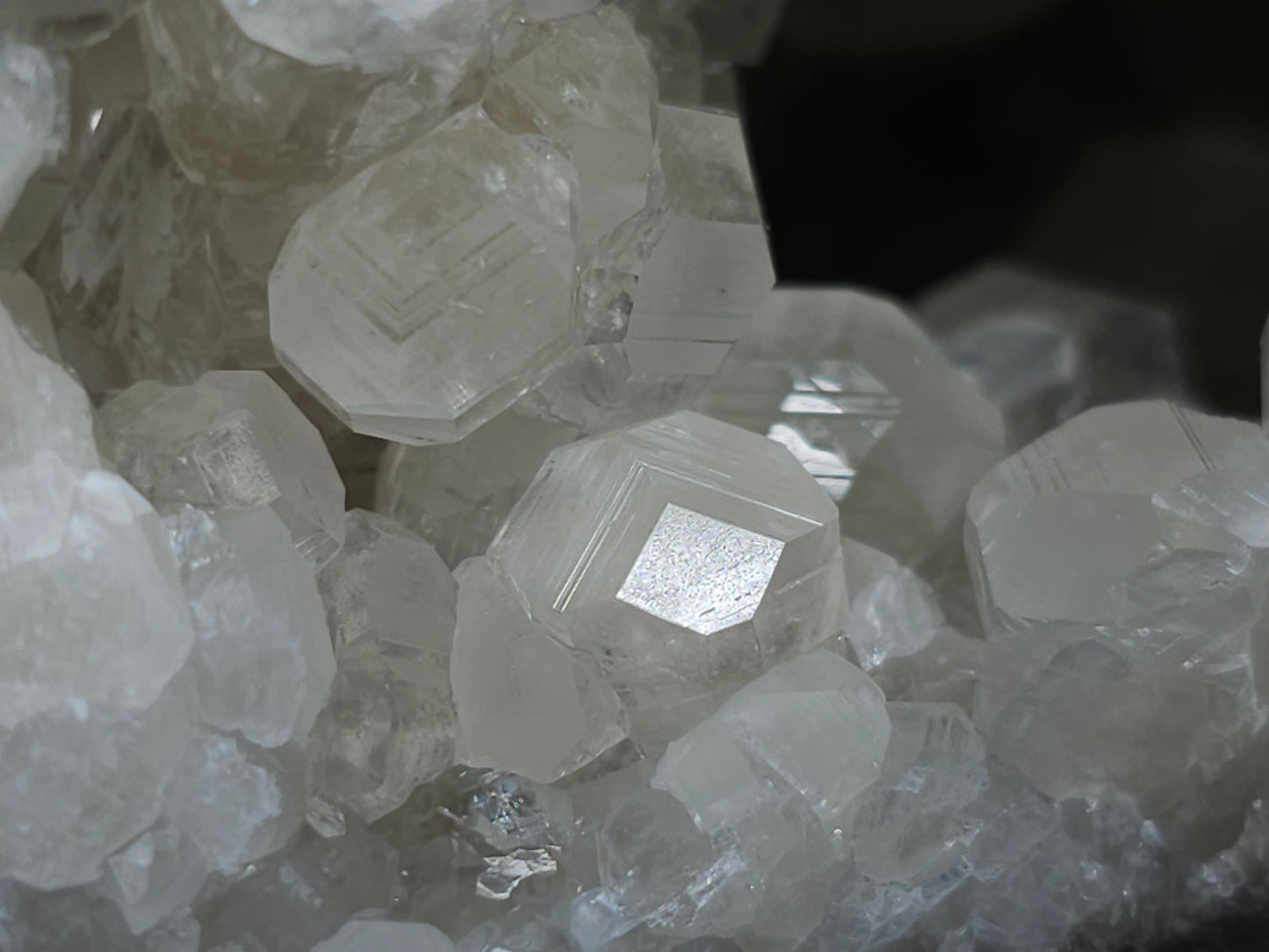 #33127 Super clear Nailhead Spar Calcite geode with Chalcopyrite ore and multiple small fossils in the matrix