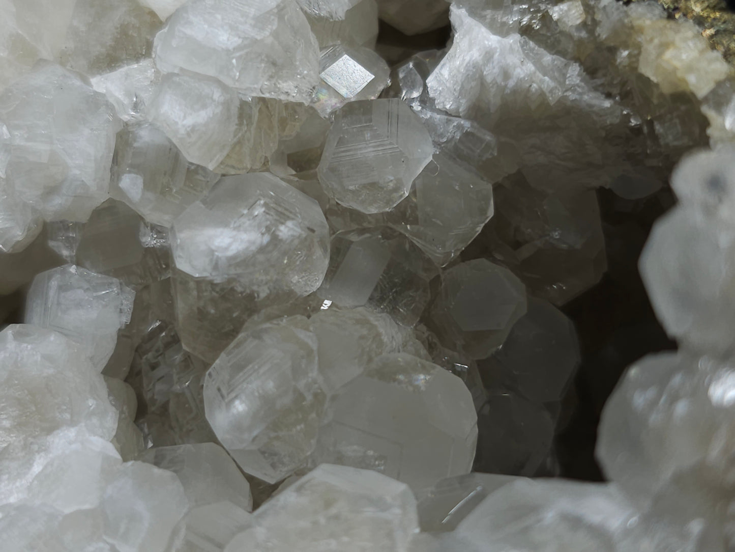 #33127 Super clear Nailhead Spar Calcite geode with Chalcopyrite ore and multiple small fossils in the matrix