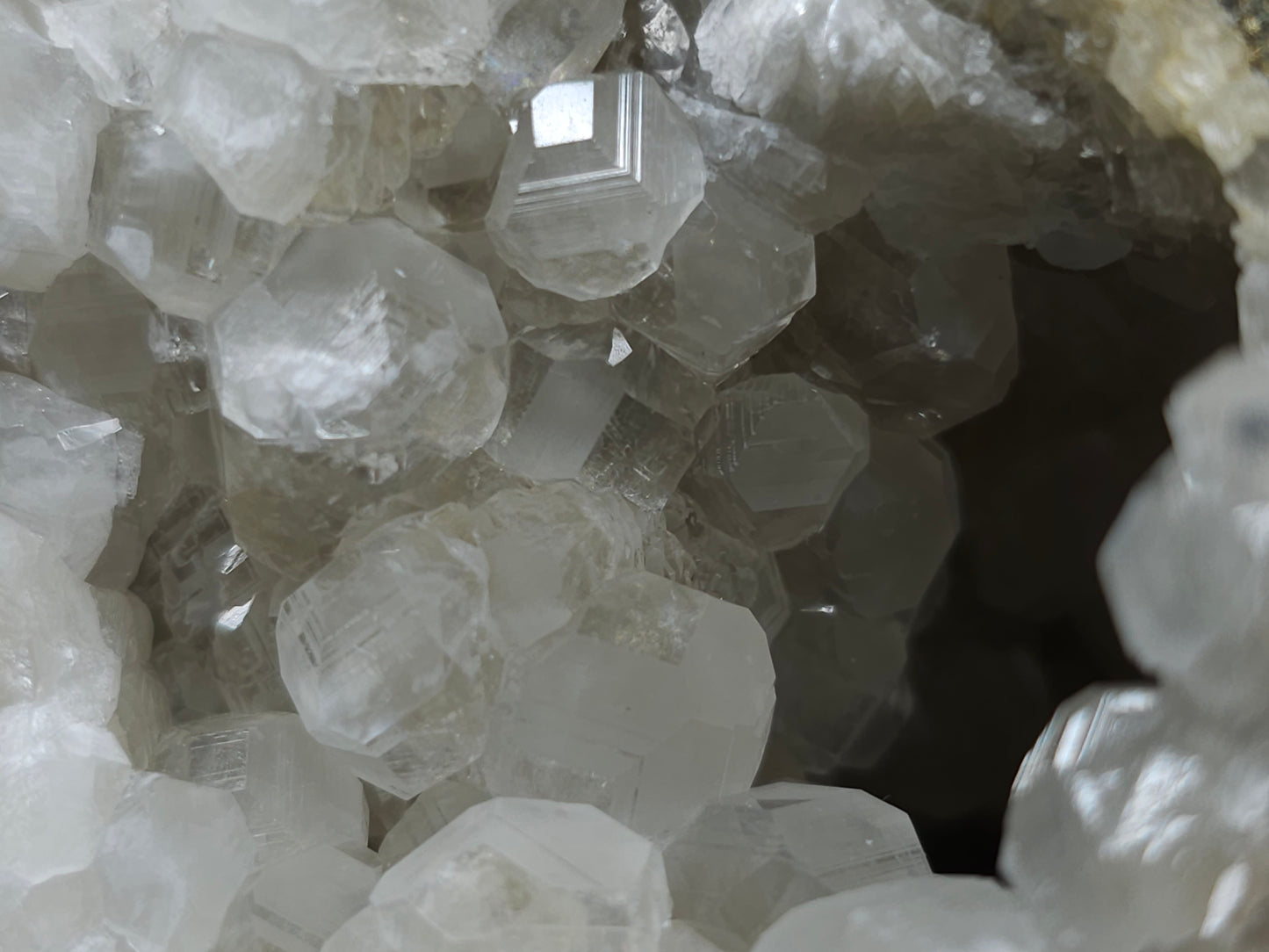 #33127 Super clear Nailhead Spar Calcite geode with Chalcopyrite ore and multiple small fossils in the matrix