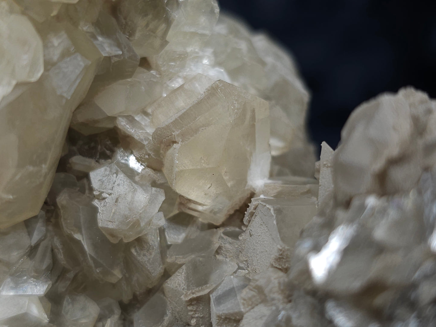 #33127 Super clear Nailhead Spar Calcite geode with Chalcopyrite ore and multiple small fossils in the matrix