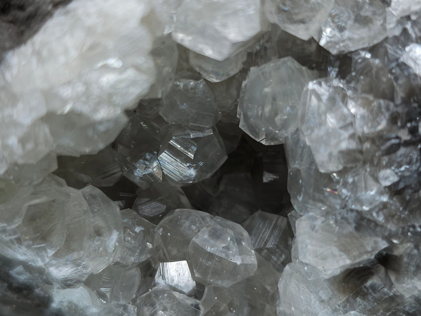 #33133 Super clear Nailhead Spar Calcite geode with Chalcopyrite ore and multiple small fossils in the matrix