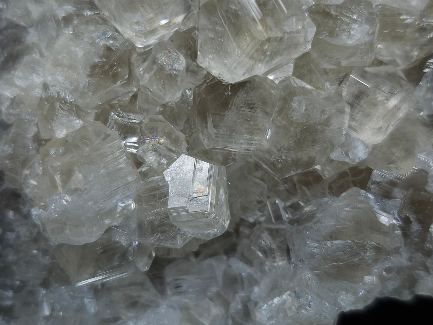#33138 Super clear Nailhead Spar Calcite cluster with Chalcopyrite ore and multiple small fossils in the matrix