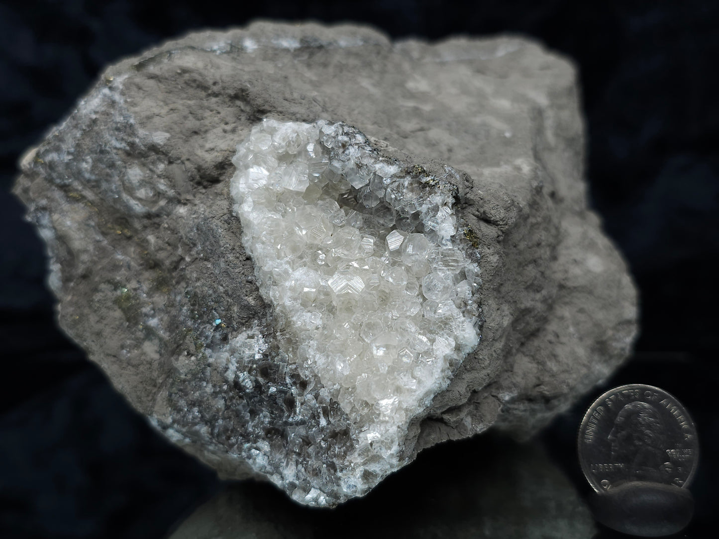#33132 Super clear Nailhead Spar Calcite cluster with Chalcopyrite ore and multiple small fossils in the matrix