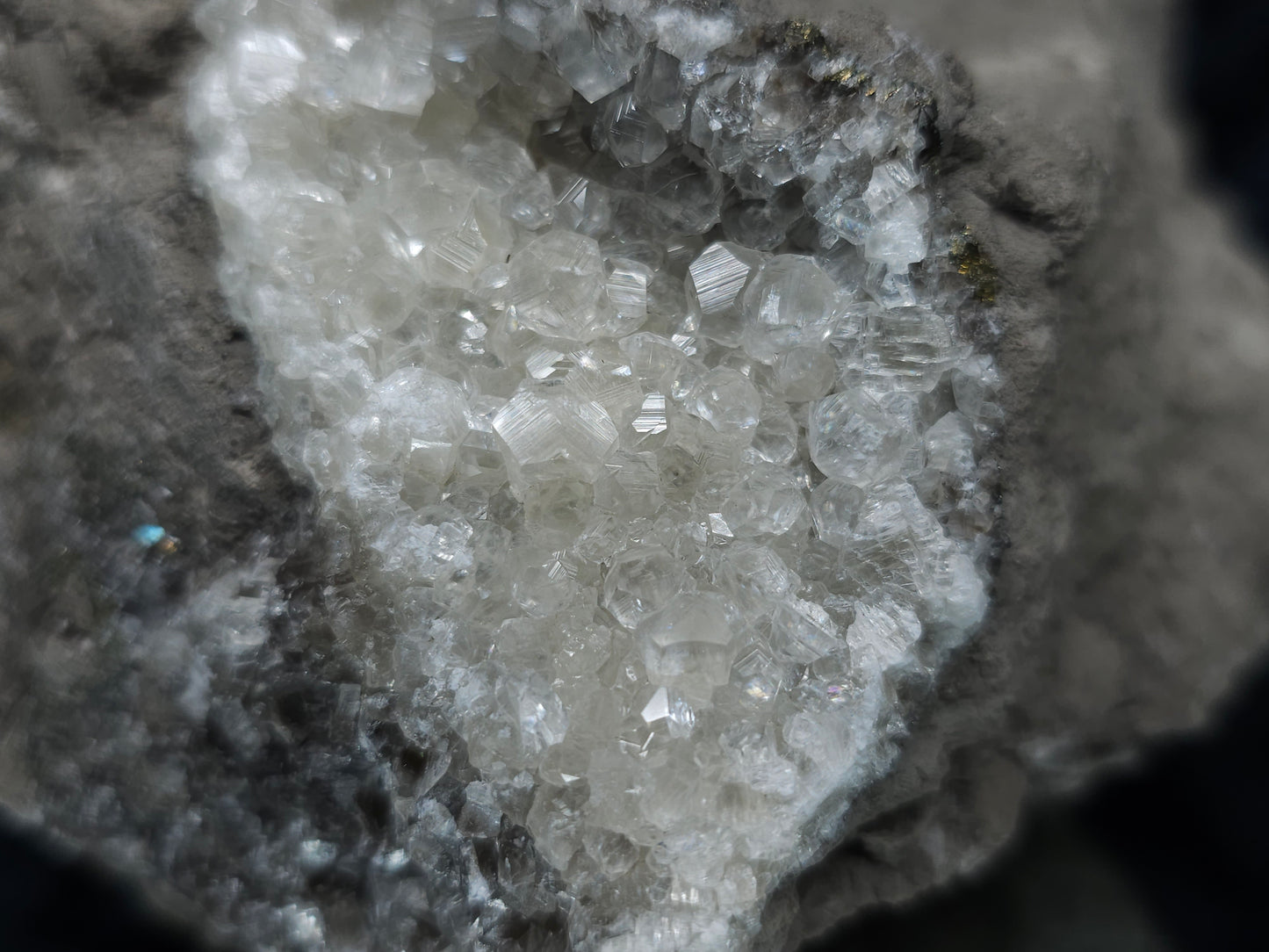 #33132 Super clear Nailhead Spar Calcite cluster with Chalcopyrite ore and multiple small fossils in the matrix