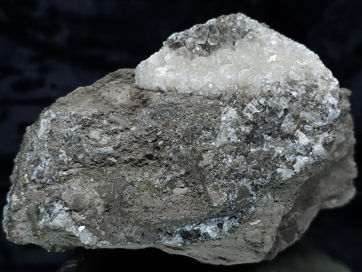 #33132 Super clear Nailhead Spar Calcite cluster with Chalcopyrite ore and multiple small fossils in the matrix