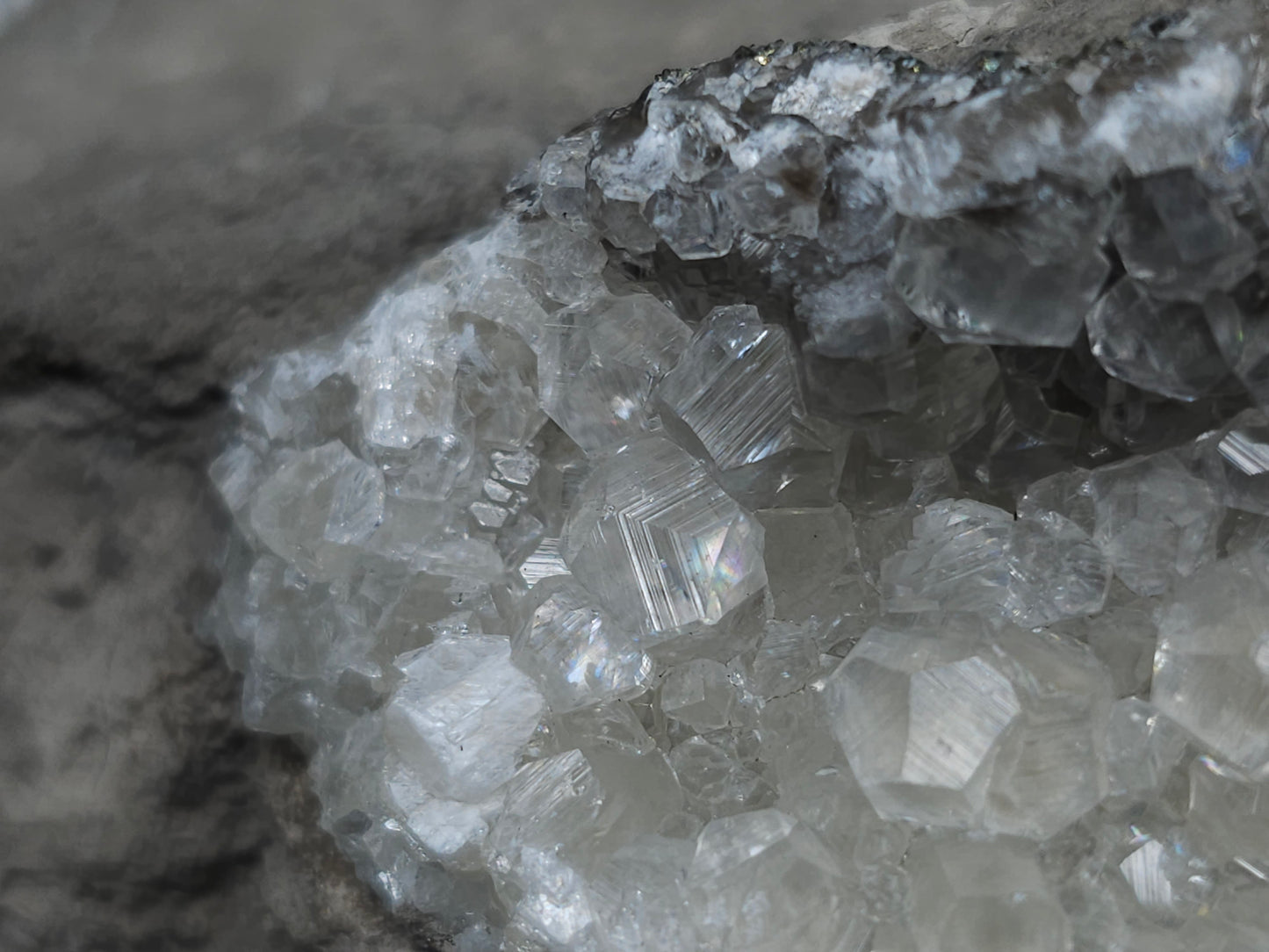 #33132 Super clear Nailhead Spar Calcite cluster with Chalcopyrite ore and multiple small fossils in the matrix