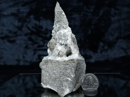 #33146 Super clear Nailhead Spar Calcite geode with Chalcopyrite ore and multiple small fossils in the matrix