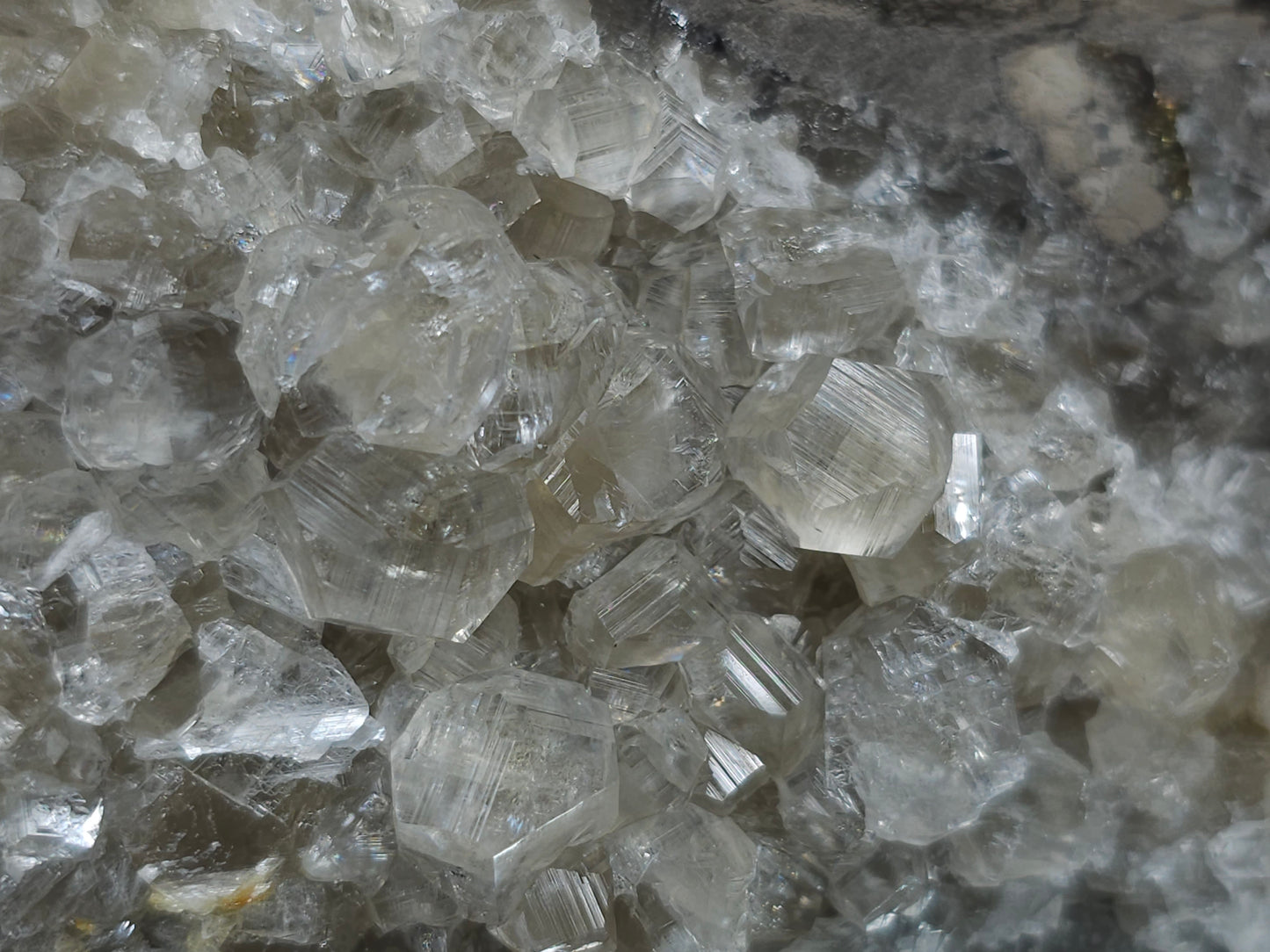 #33143 Super clear Nailhead Spar Calcite cluster with Chalcopyrite ore and multiple small fossils in the matrix