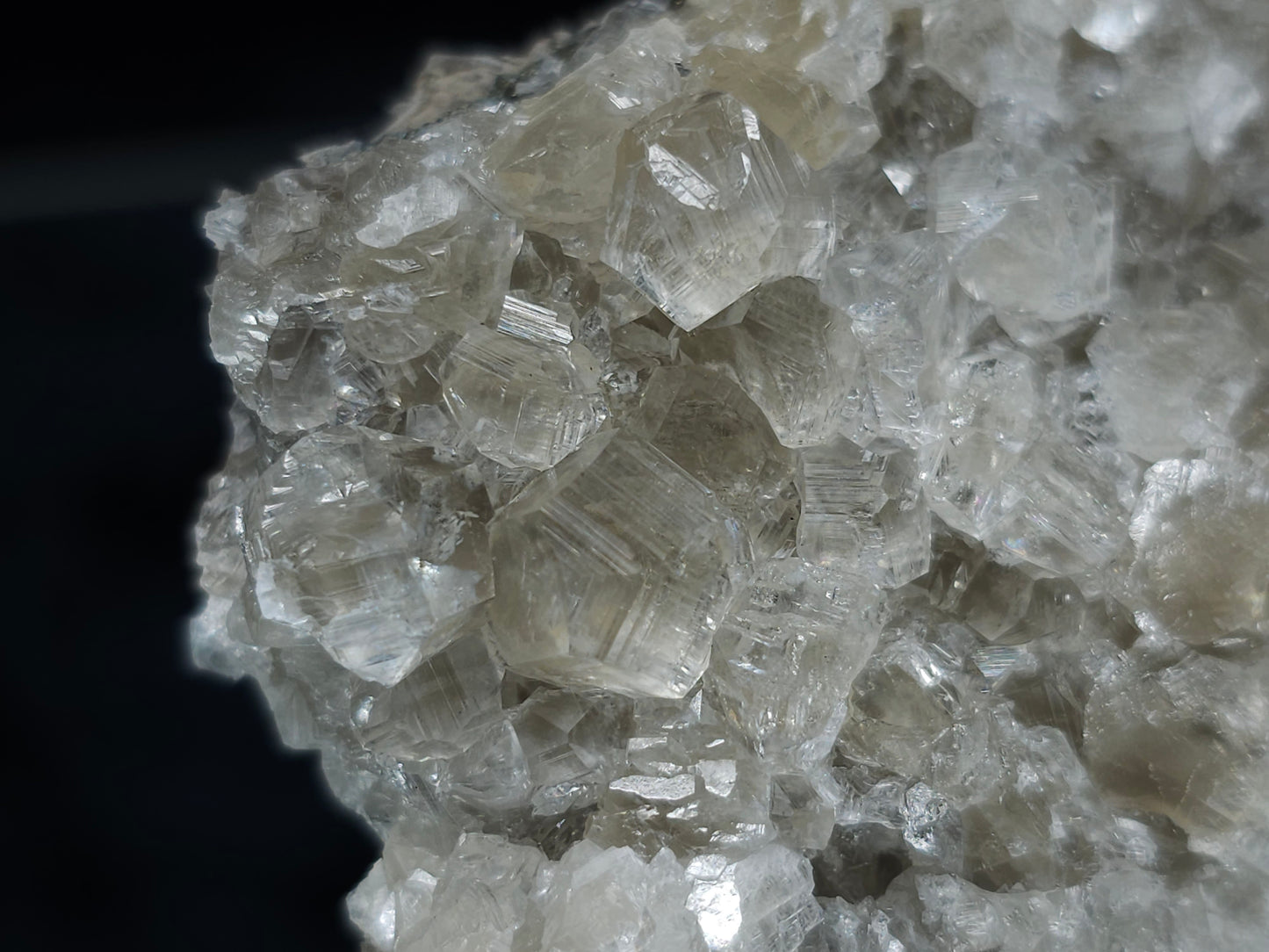 #33143 Super clear Nailhead Spar Calcite cluster with Chalcopyrite ore and multiple small fossils in the matrix